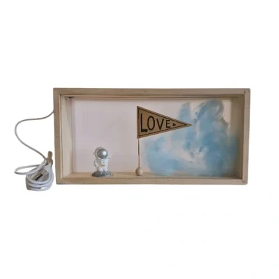 قاب فانتزی چراغ دار مدل فضانورد234561